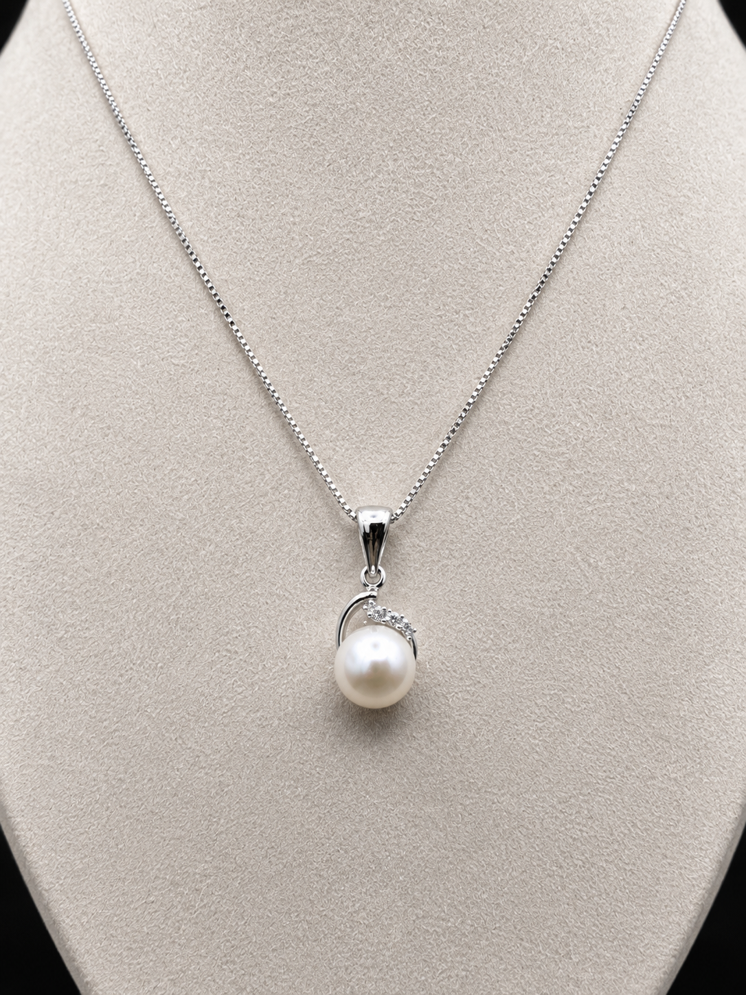 18K White Gold Chain with Pearl Charm – 40 cm