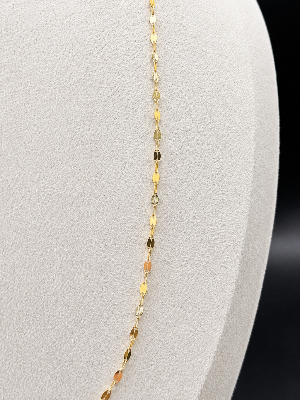 Faceted Chain
