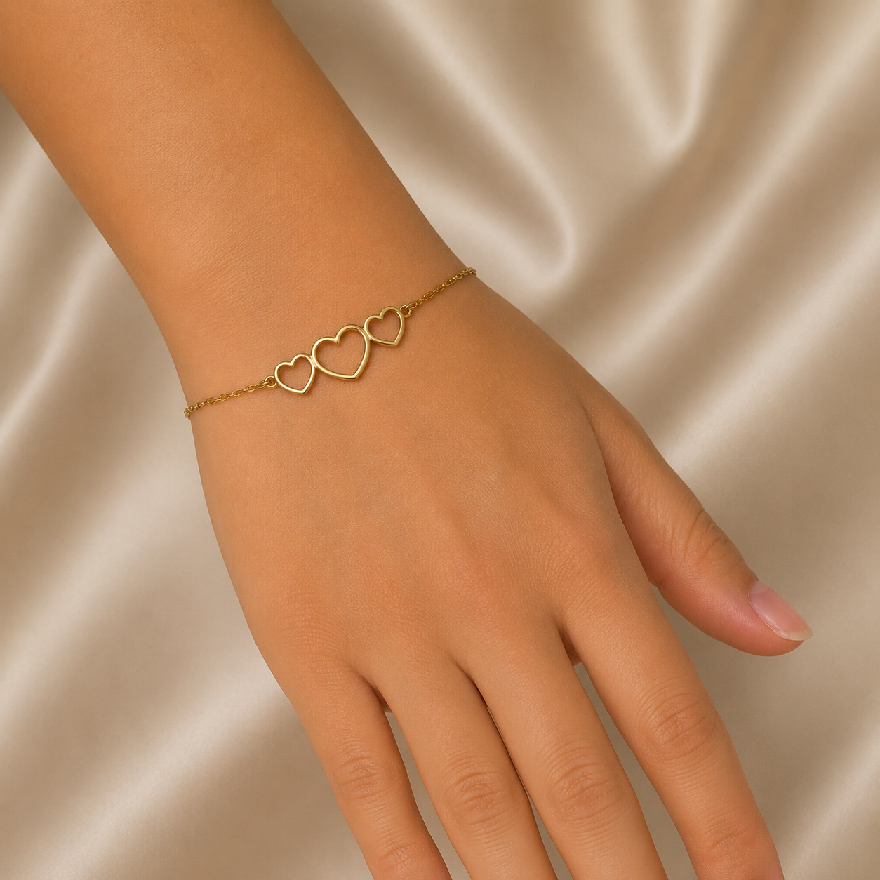 PULSERA CON 3 CORAZONES