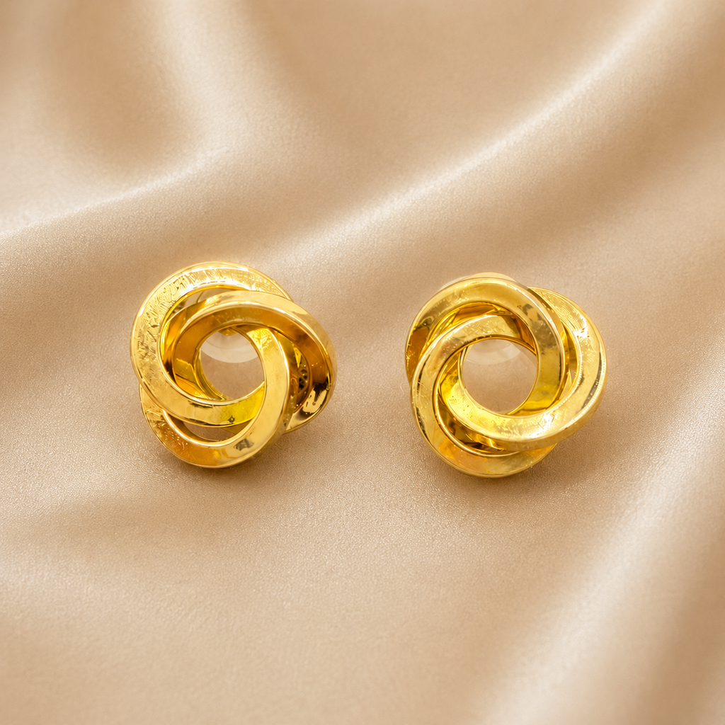 FLOWER-SHAPED EARRING