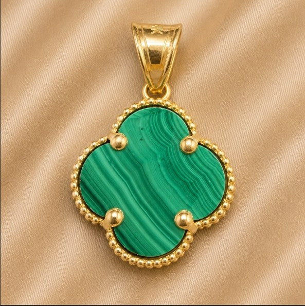GREEN CLOVER CHARM