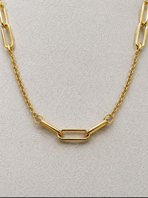 COMBINED PAPERCLIP AND DOUBLE CHAIN