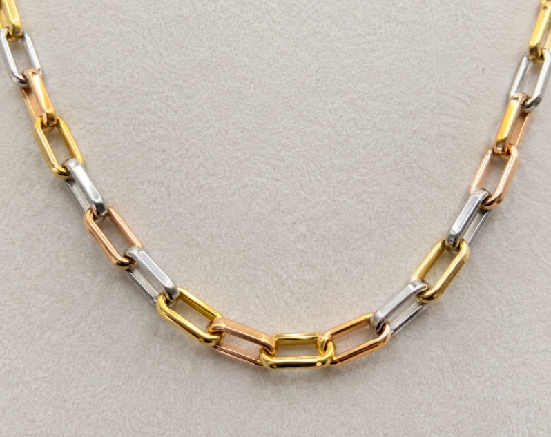 TRICOLOR PAPERCLIP CHAIN